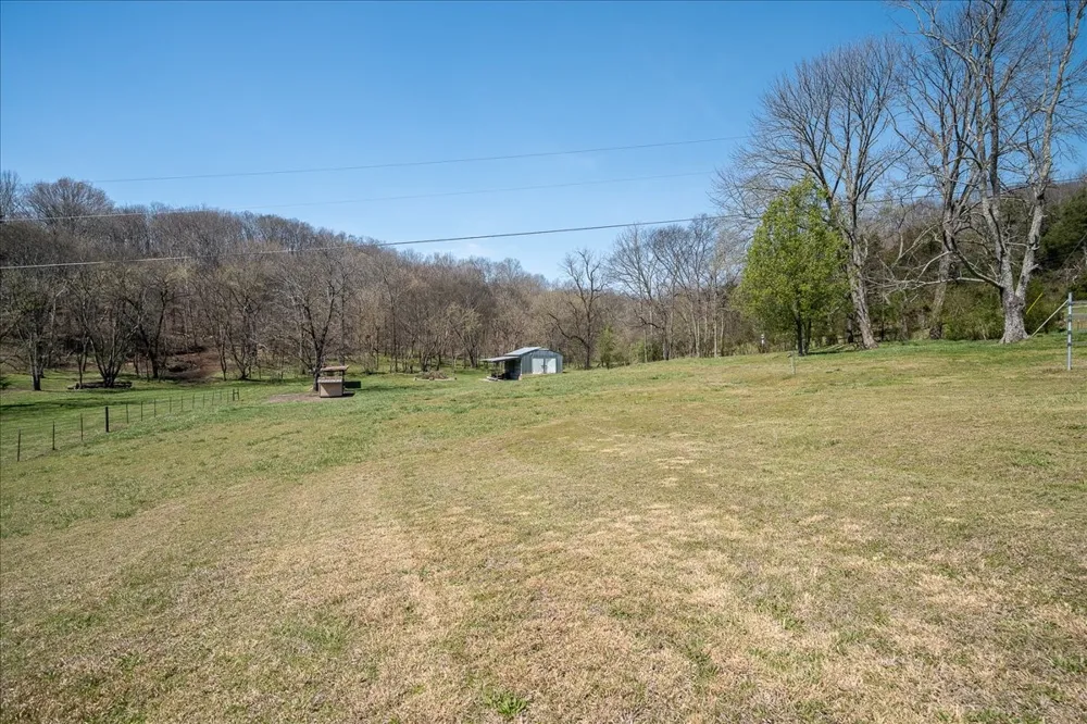 4380 Pulaski Hwy Culleoka, TN 38451
