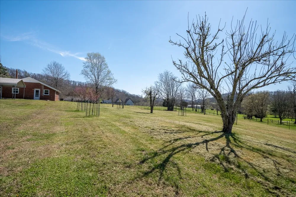 4380 Pulaski Hwy Culleoka, TN 38451