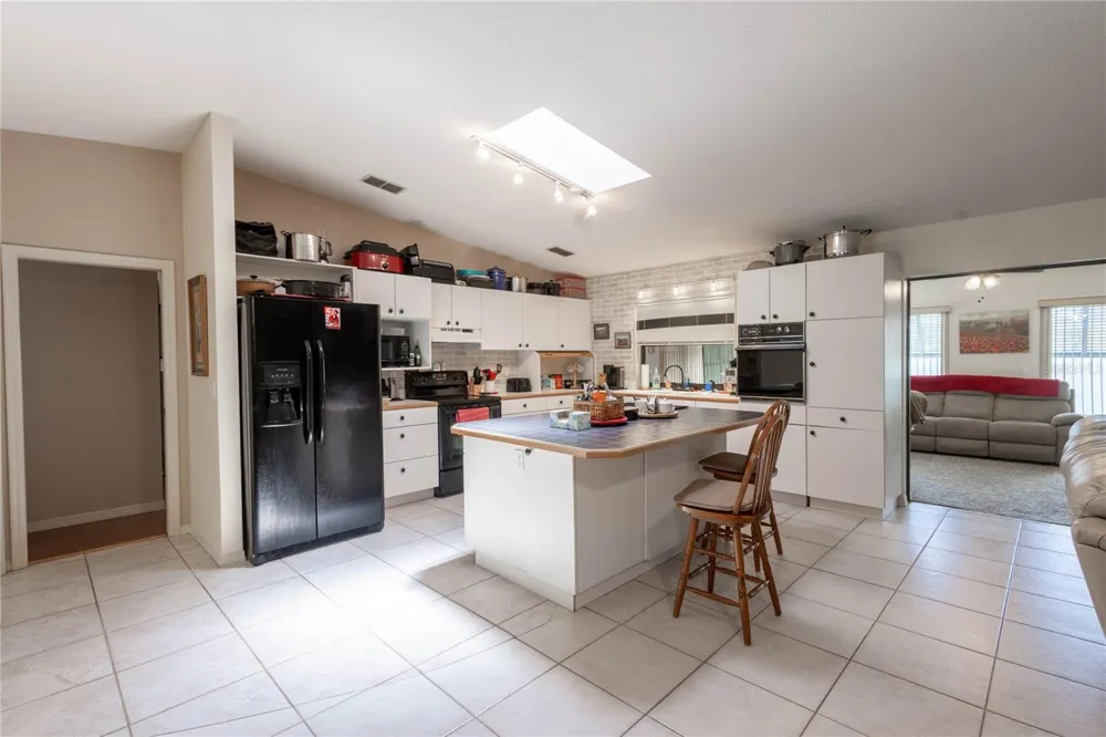 404 HERON STREET Sebring, FL 33870