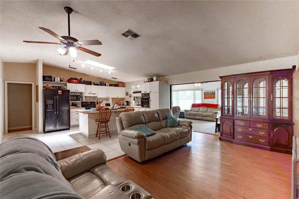 404 HERON STREET Sebring, FL 33870