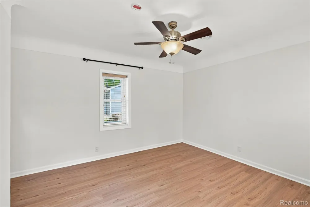 8251 McClellan Street Utica City, MI 48317