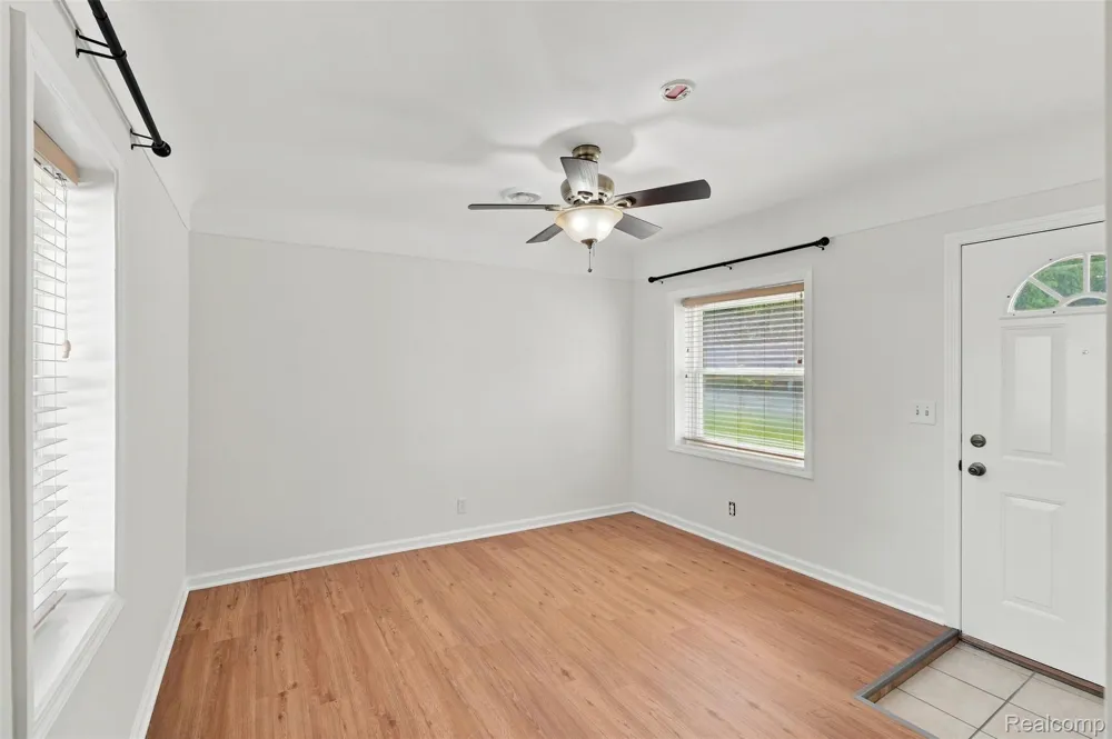 8251 McClellan Street Utica City, MI 48317
