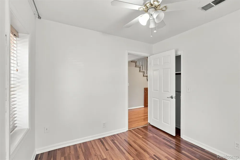 8251 McClellan Street Utica City, MI 48317