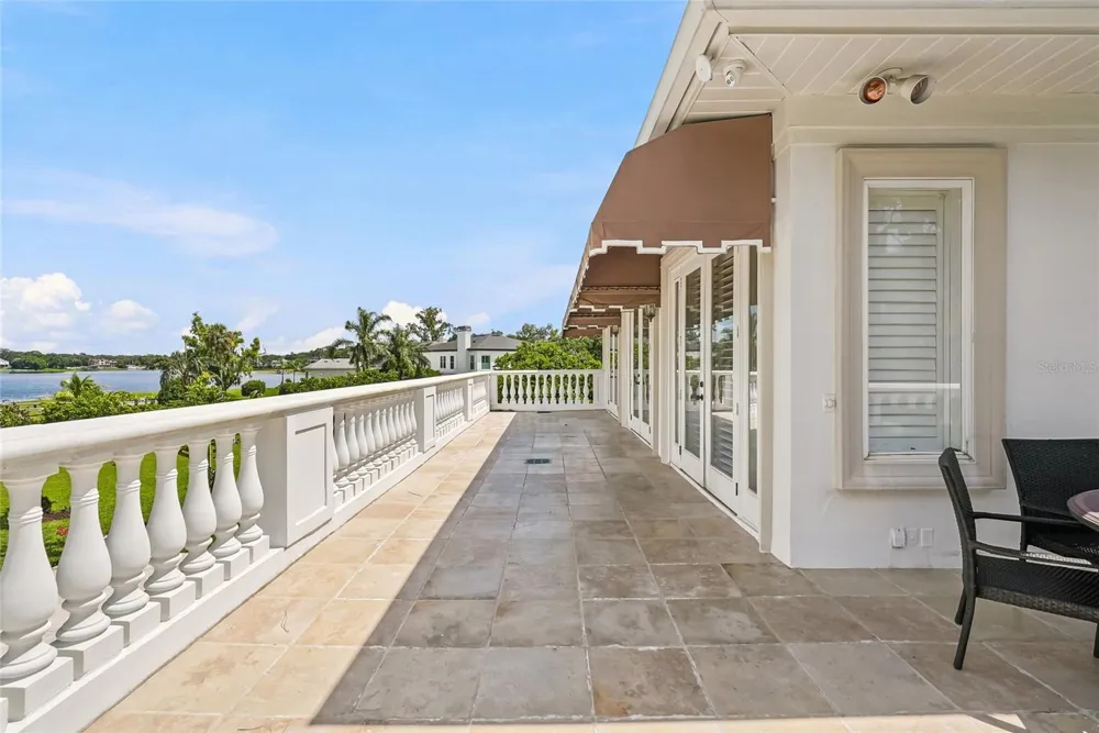 11104 WINTHROP WAY Tampa, FL 33612