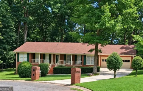 2589 King CIR SE