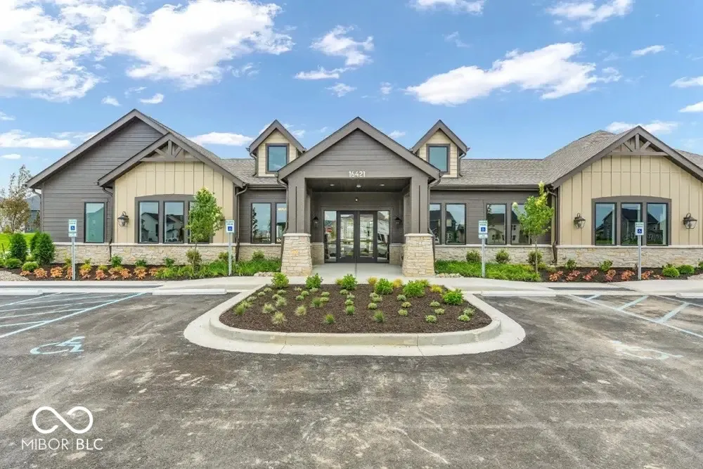 15643 Showdown Road Noblesville, IN 46060
