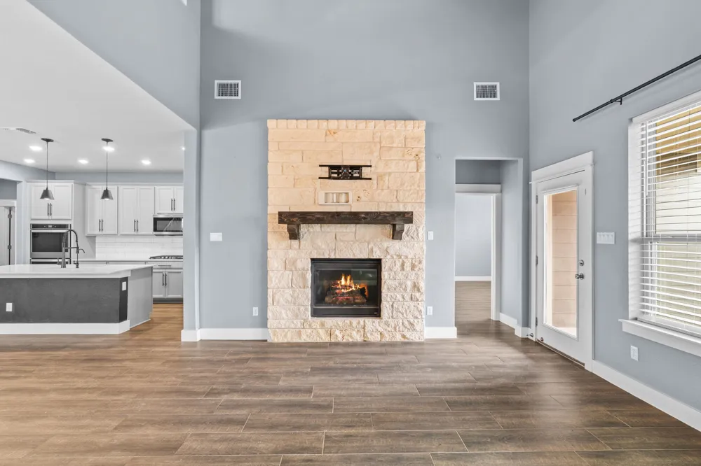 525 Compania Cove Liberty Hill, TX 78642