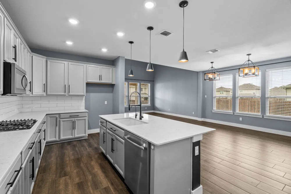 525 Compania Cove Liberty Hill, TX 78642