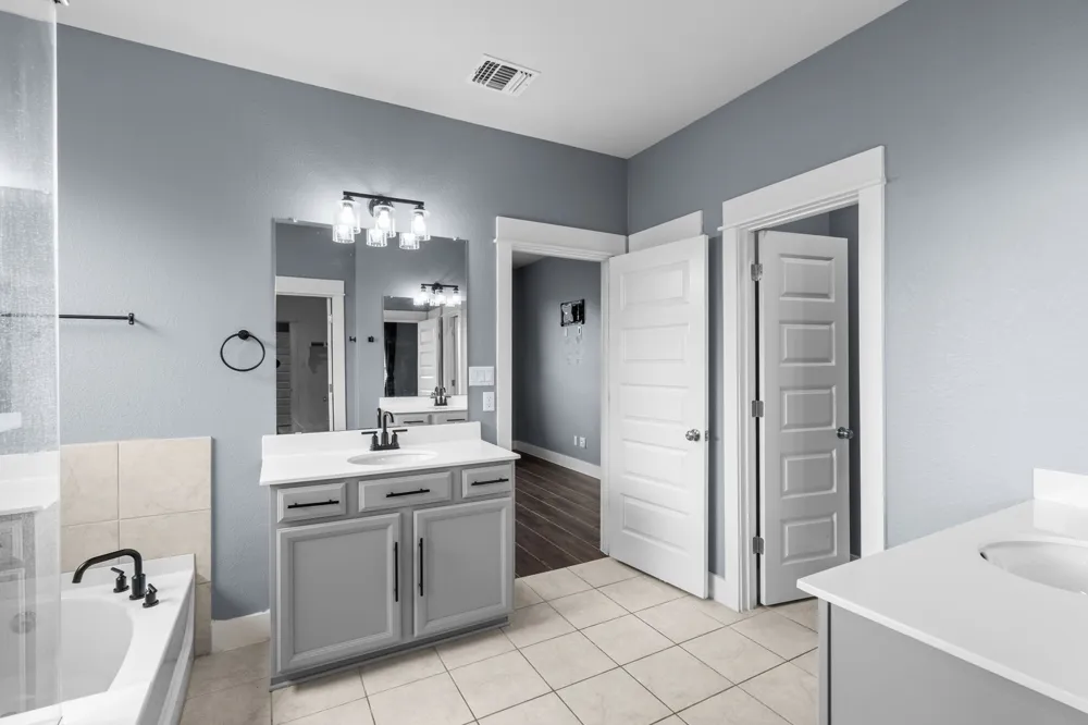 525 Compania Cove Liberty Hill, TX 78642