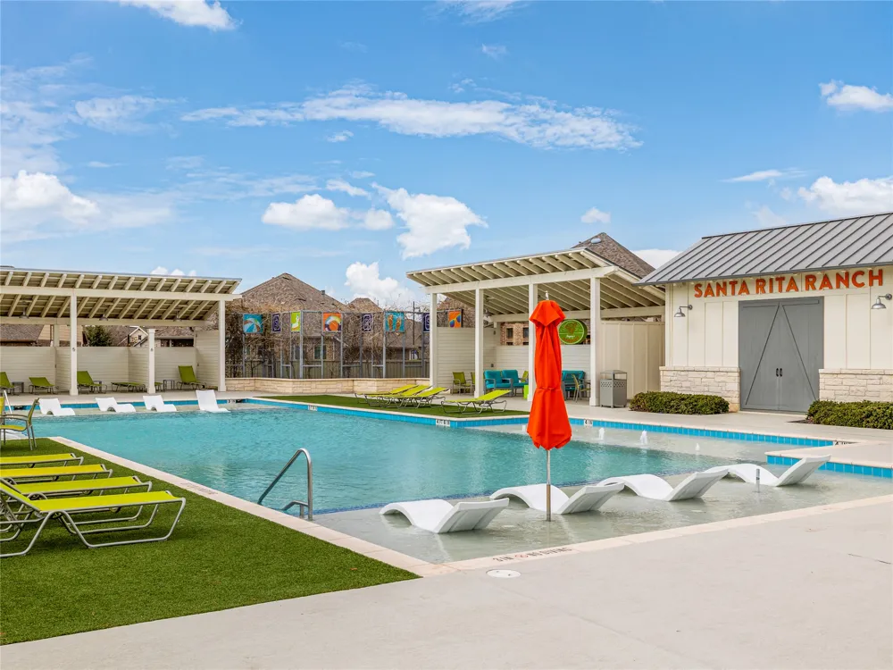 525 Compania Cove Liberty Hill, TX 78642