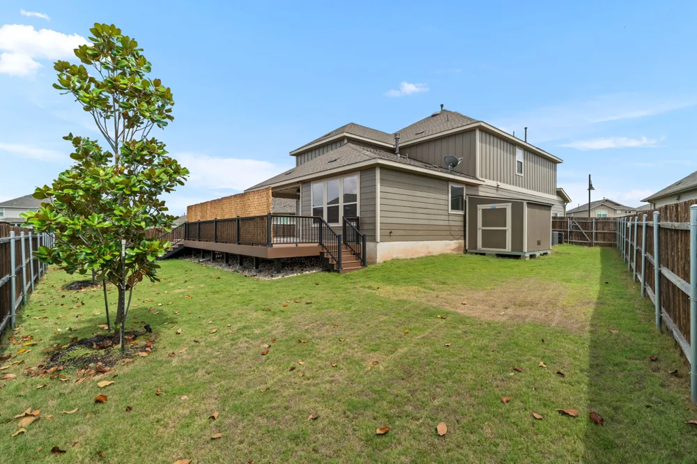 525 Compania Cove Liberty Hill, TX 78642