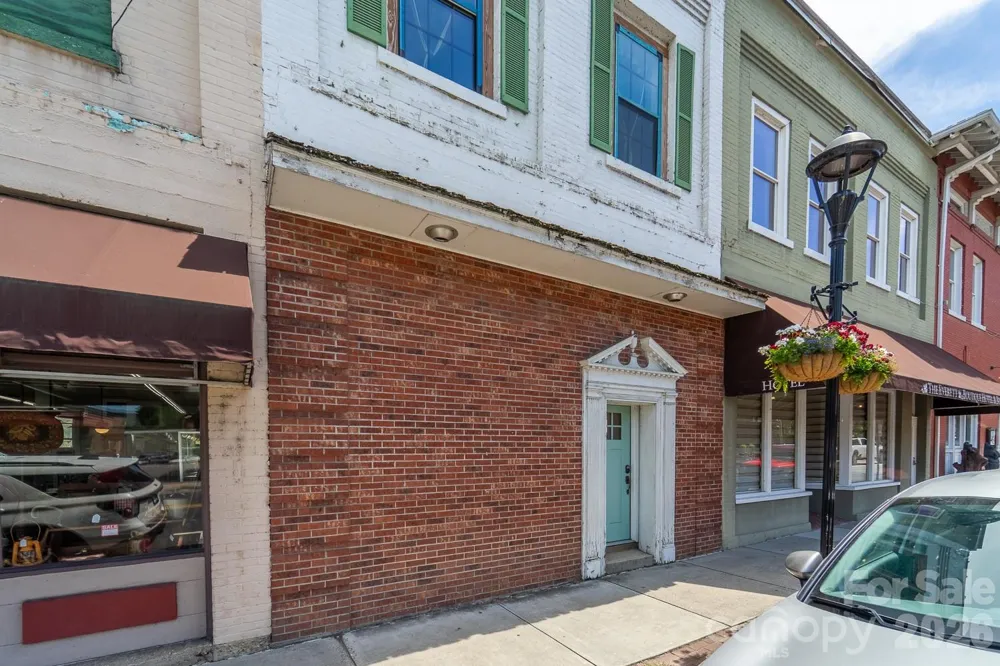 28 Everett Street Bryson City, NC 28713