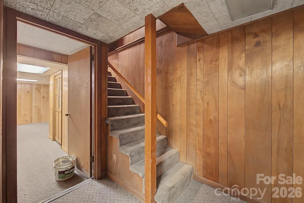 28 Everett Street Bryson City, NC 28713