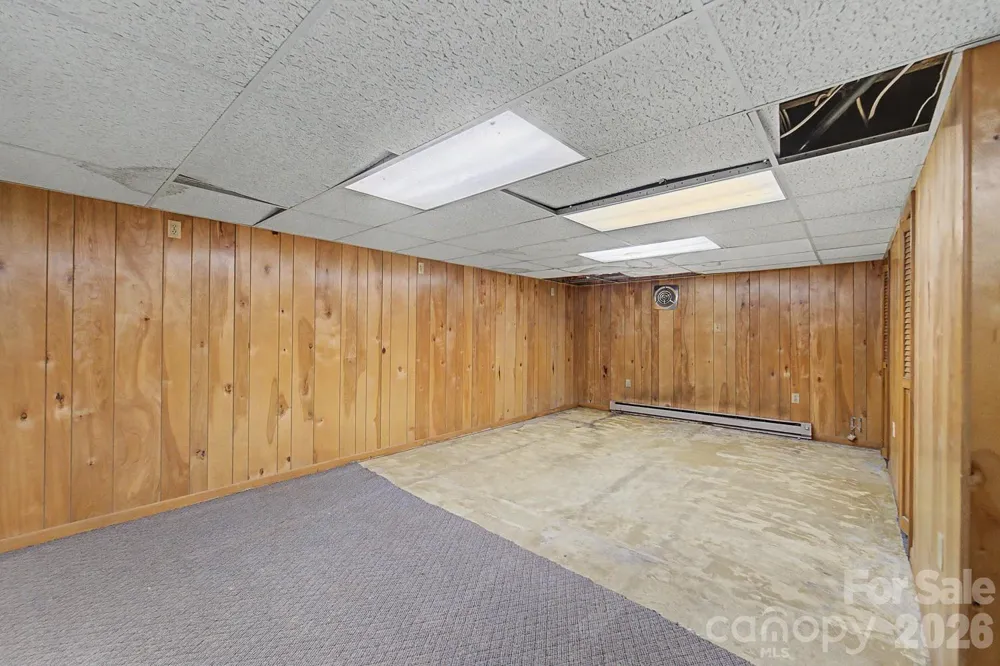 28 Everett Street Bryson City, NC 28713