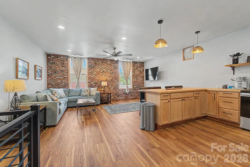 28 Everett Street Bryson City, NC 28713
