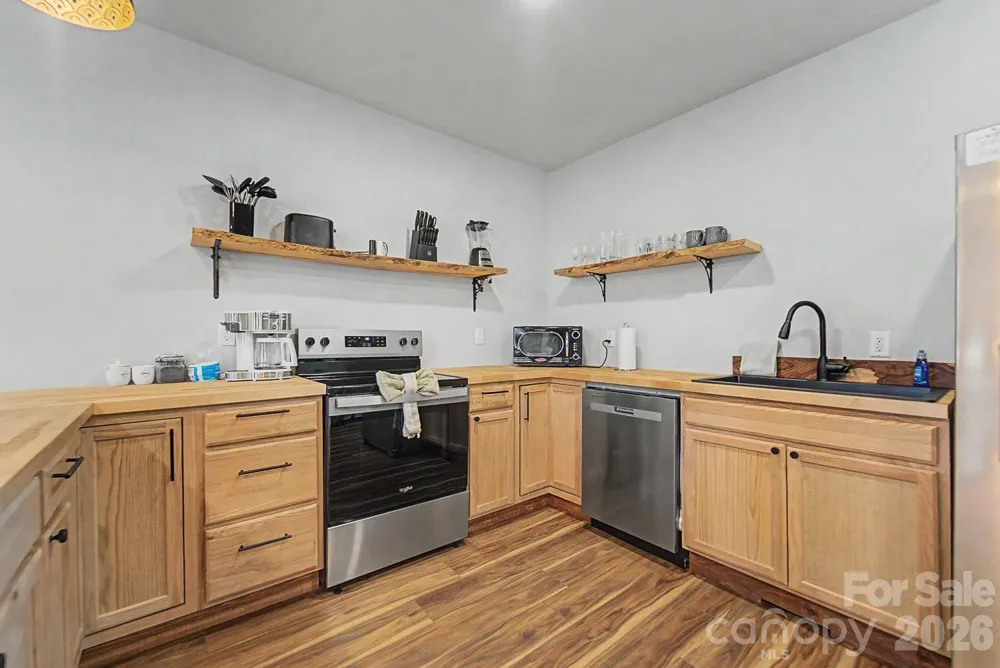 28 Everett Street Bryson City, NC 28713