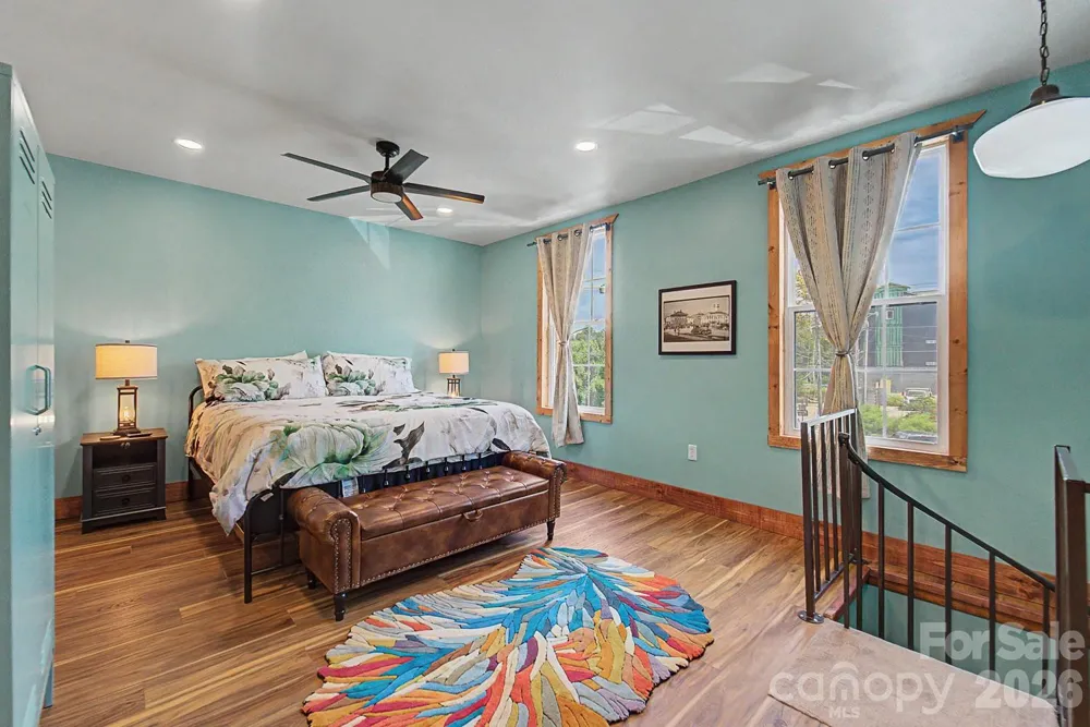 28 Everett Street Bryson City, NC 28713