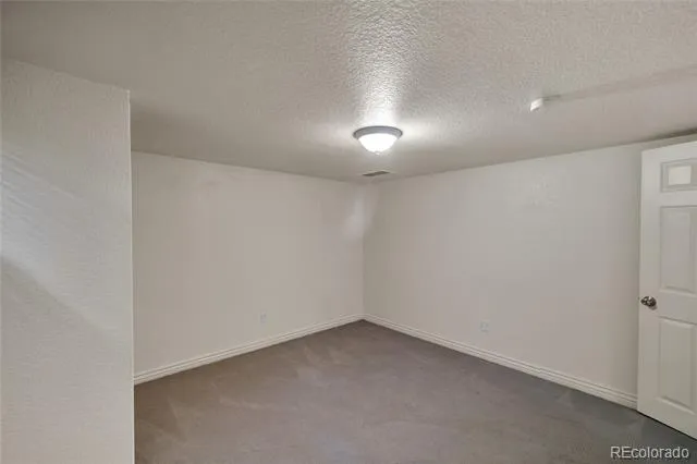 1977 S Newton Lakewood, CO 80219