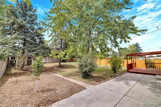 1977 S Newton Lakewood, CO 80219