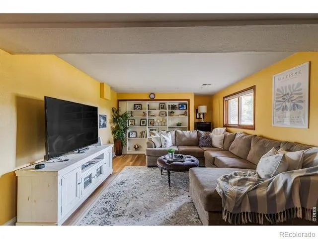 8589 Skyland Drive Niwot, CO 80503
