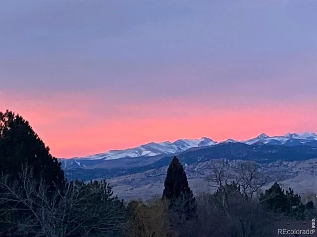 8589 Skyland Drive Niwot, CO 80503
