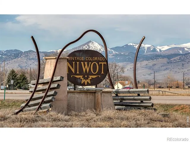 8589 Skyland Drive Niwot, CO 80503