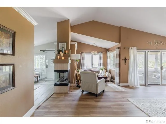 8589 Skyland Drive Niwot, CO 80503