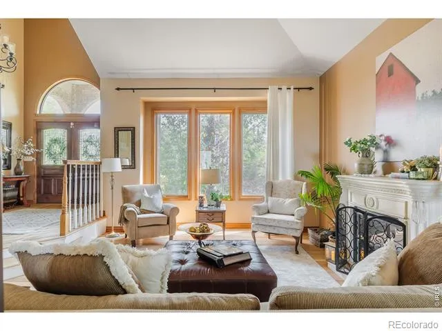 8589 Skyland Drive Niwot, CO 80503
