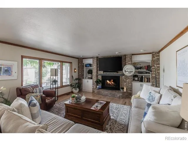8589 Skyland Drive Niwot, CO 80503