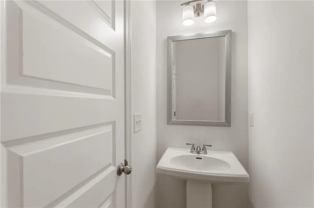 7371 Rocklin Lane Flowery Branch, GA 30542