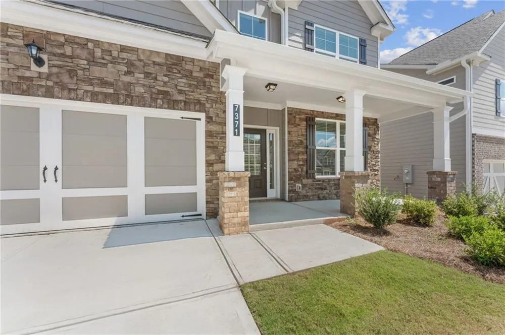 7371 Rocklin Lane Flowery Branch, GA 30542