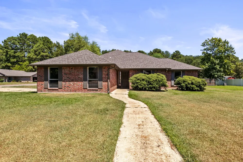 307 Bob White Pittsburg, TX 75686