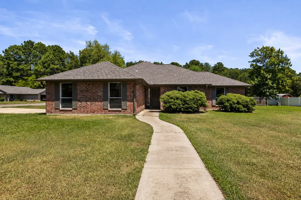 307 Bob White Pittsburg, TX 75686