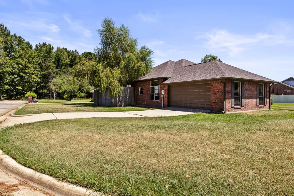 307 Bob White Pittsburg, TX 75686