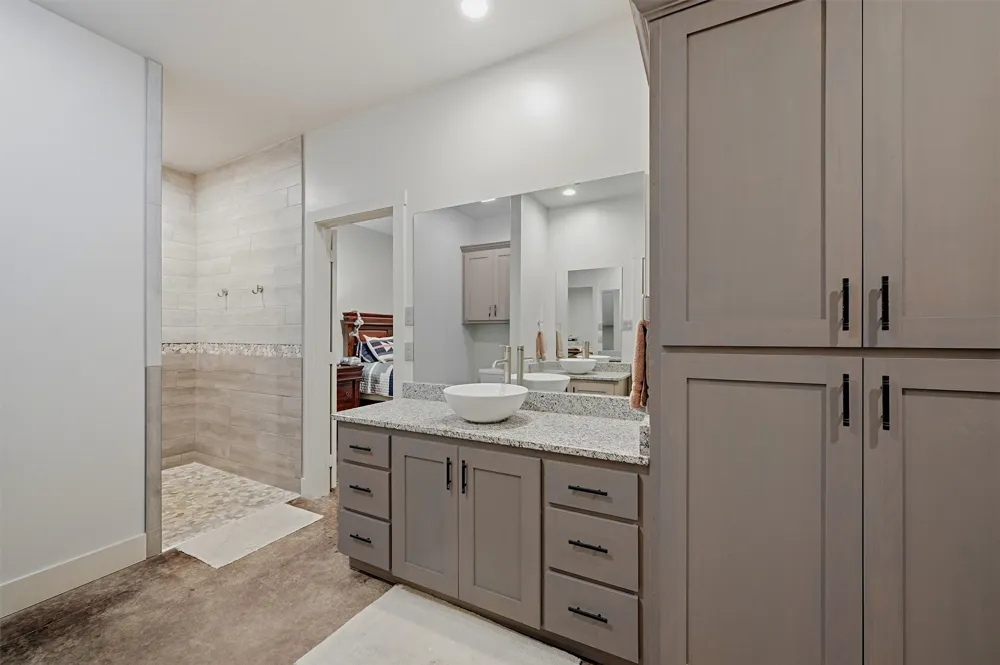 82 CR 2112 Gainesville, TX 76240