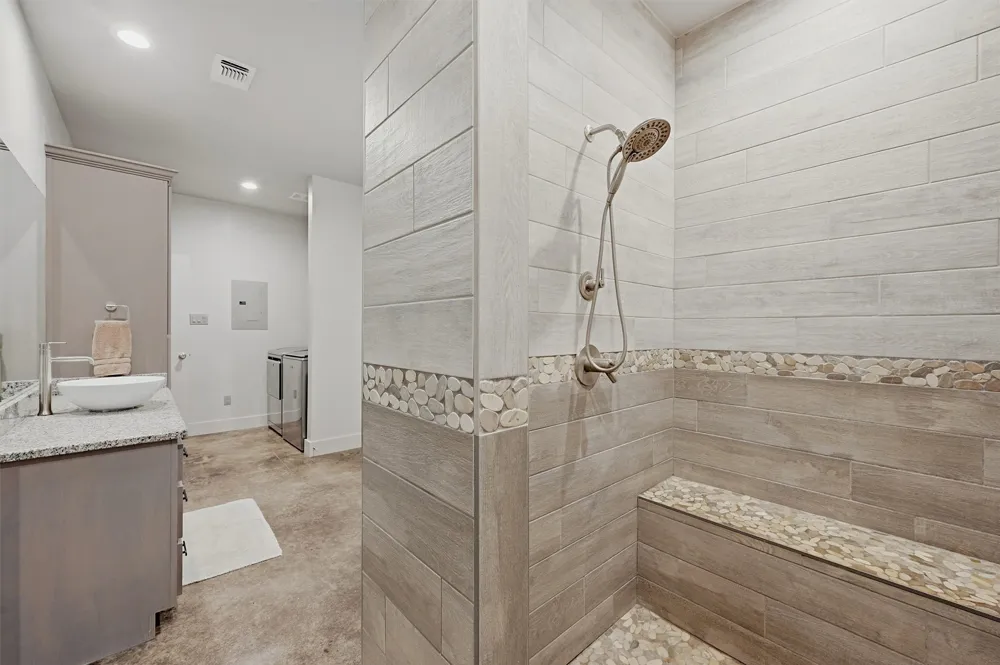 82 CR 2112 Gainesville, TX 76240