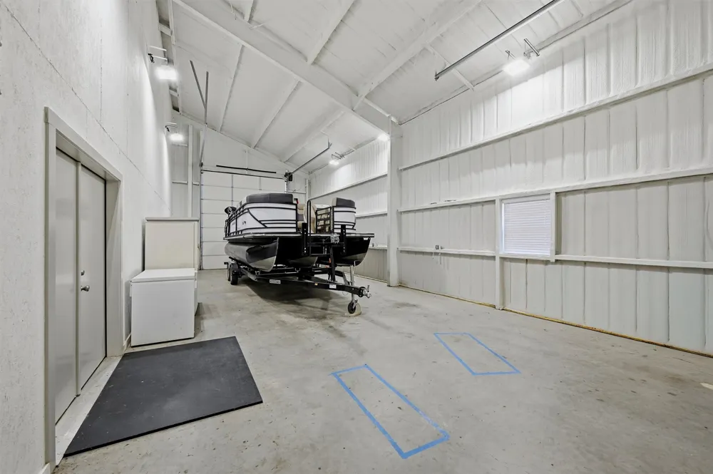 82 CR 2112 Gainesville, TX 76240