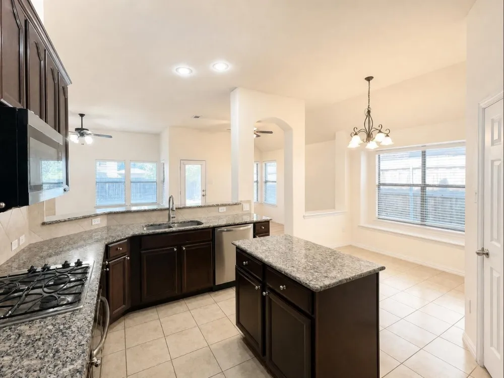 304 Blythe Bridge Road Roanoke, TX 76262