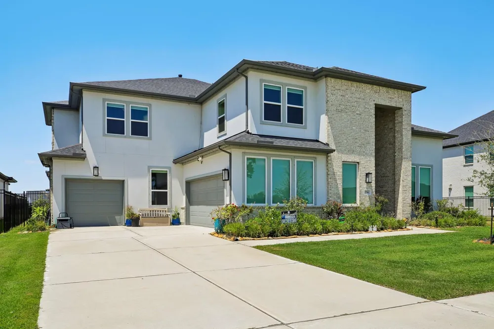 1796 Tanner Brook Lane Friendswood, TX 77546
