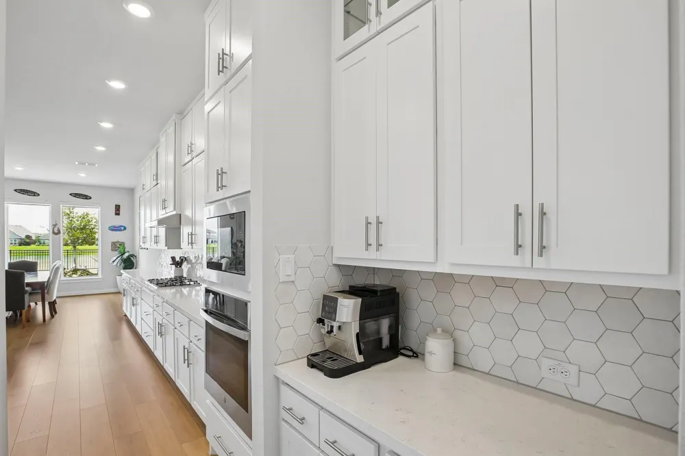 1796 Tanner Brook Lane Friendswood, TX 77546