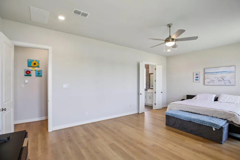 1796 Tanner Brook Lane Friendswood, TX 77546