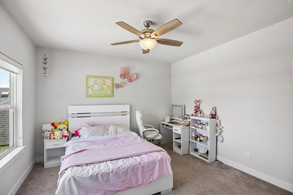 1796 Tanner Brook Lane Friendswood, TX 77546