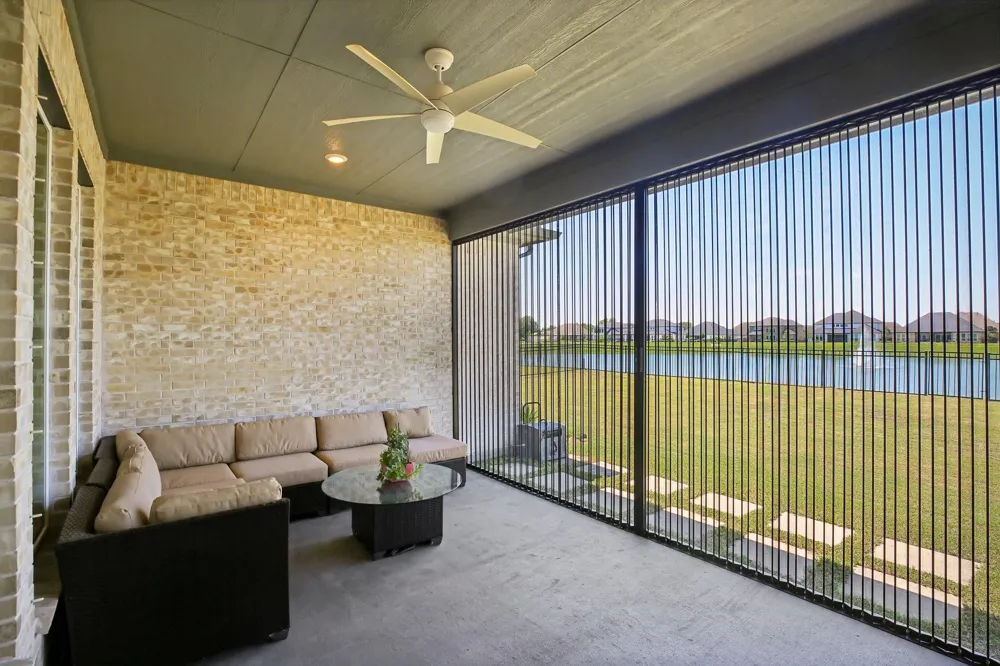 1796 Tanner Brook Lane Friendswood, TX 77546
