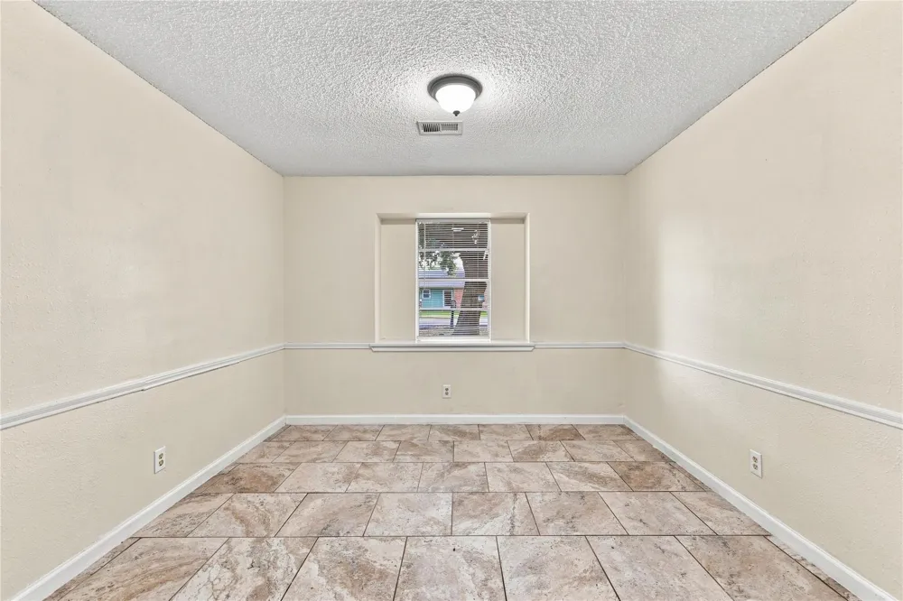 426 Corley Drive Highlands, TX 77562