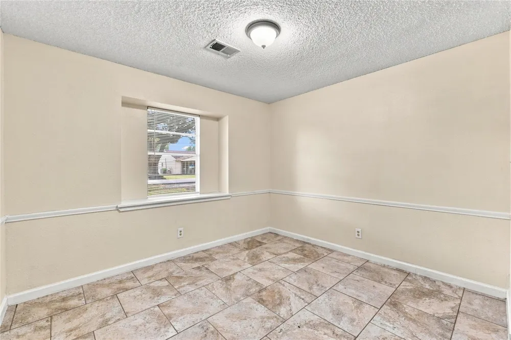 426 Corley Drive Highlands, TX 77562