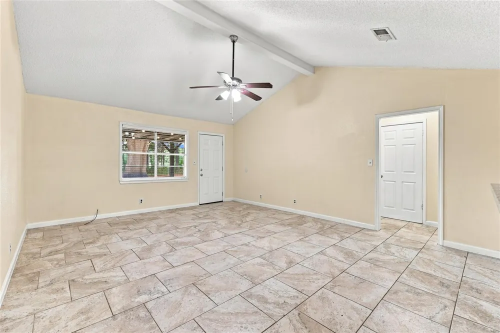 426 Corley Drive Highlands, TX 77562