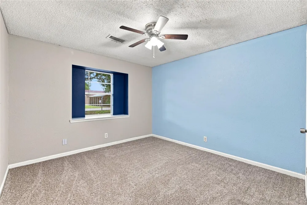 426 Corley Drive Highlands, TX 77562