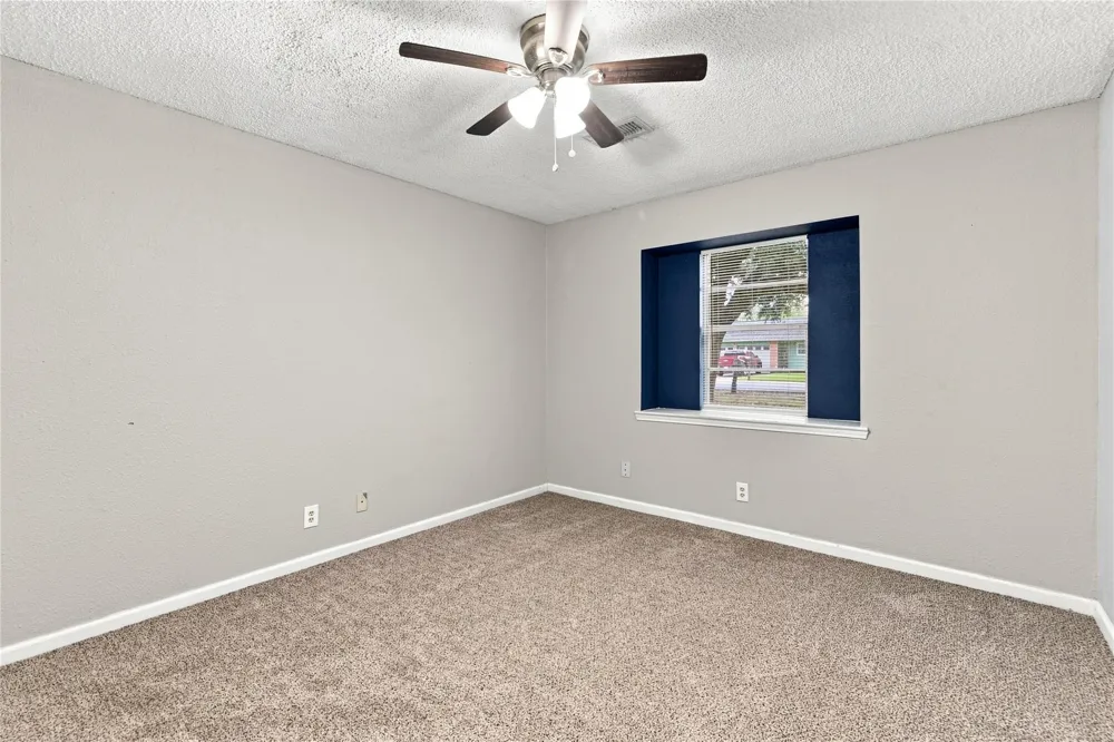 426 Corley Drive Highlands, TX 77562