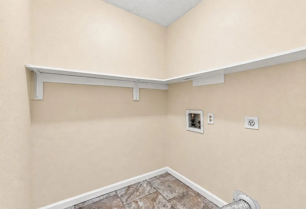 426 Corley Drive Highlands, TX 77562