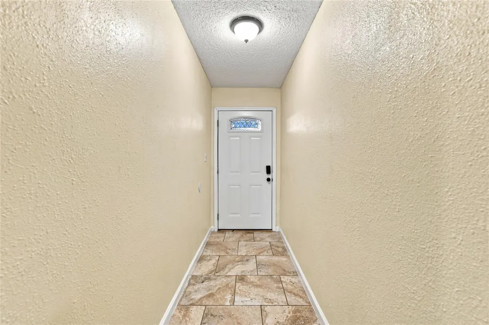426 Corley Drive Highlands, TX 77562